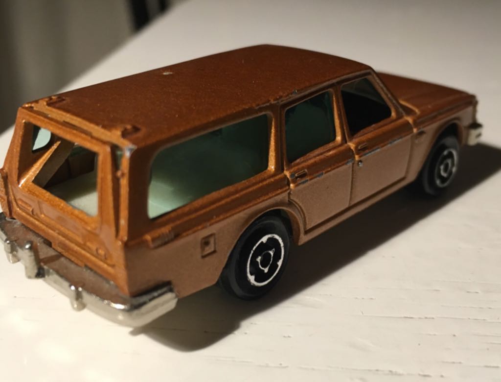 220 Volvo 245 DL - Majoette toy car collectible - Main Image 2