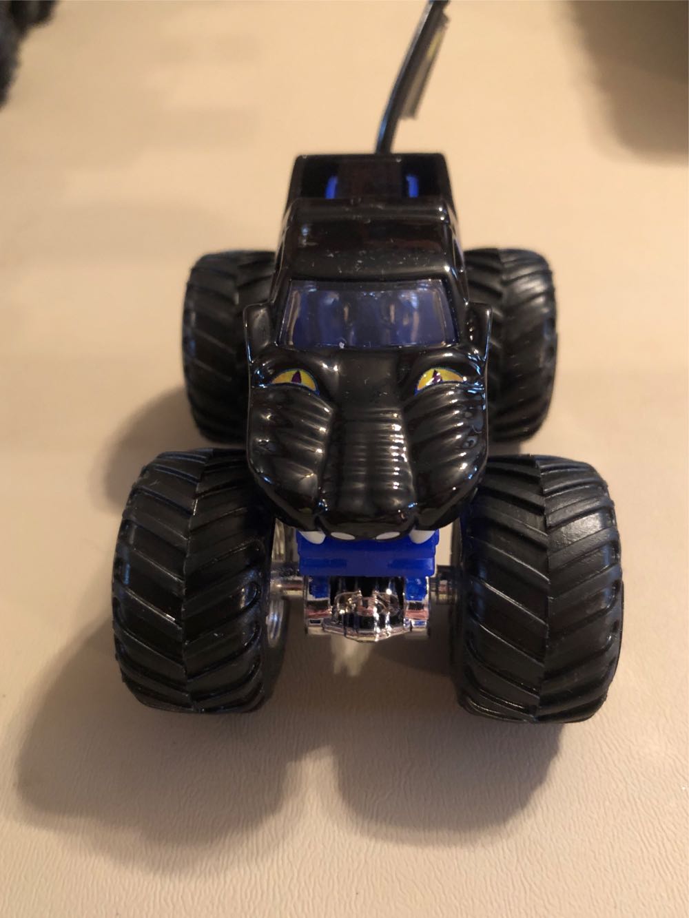 Predator With Flag  toy car collectible - Main Image 2