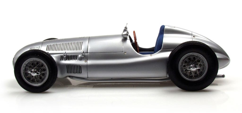 1939 Mercedes Benz W165 - Grand Prix toy car collectible - Main Image 2