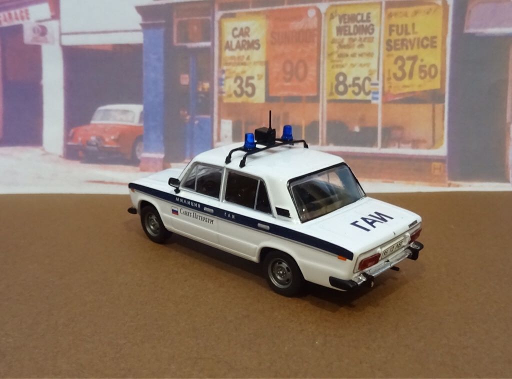 LANDA VAZ 1206  toy car collectible - Main Image 2