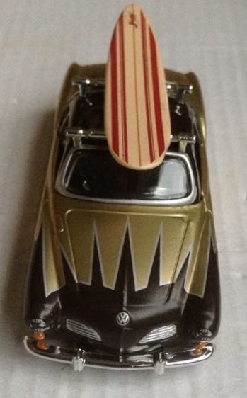 Volkswagen Karmann Ghia Coupe Dorado - Jada Toys Inc toy car collectible - Main Image 1