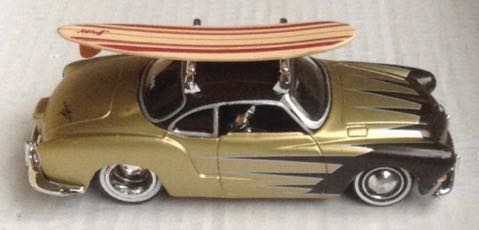 Volkswagen Karmann Ghia Coupe Dorado - Jada Toys Inc toy car collectible - Main Image 2