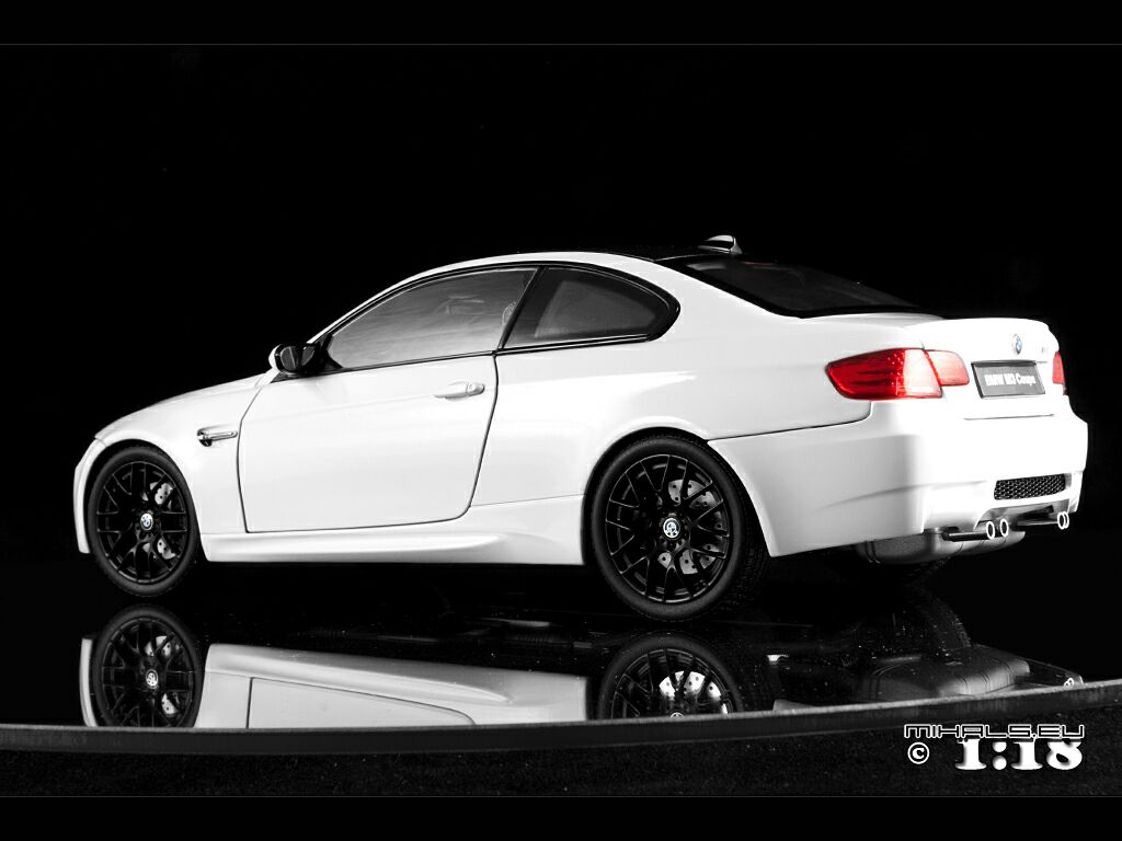 BMW E92 M3  toy car collectible - Main Image 2