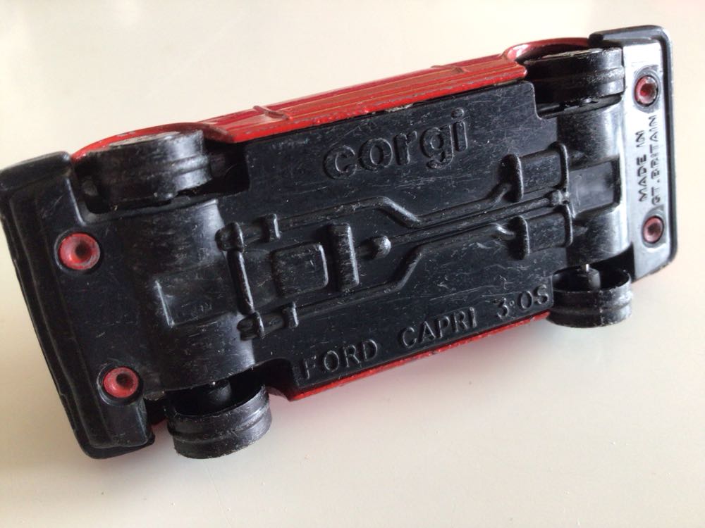 Corgi Ford Capri  toy car collectible - Main Image 4