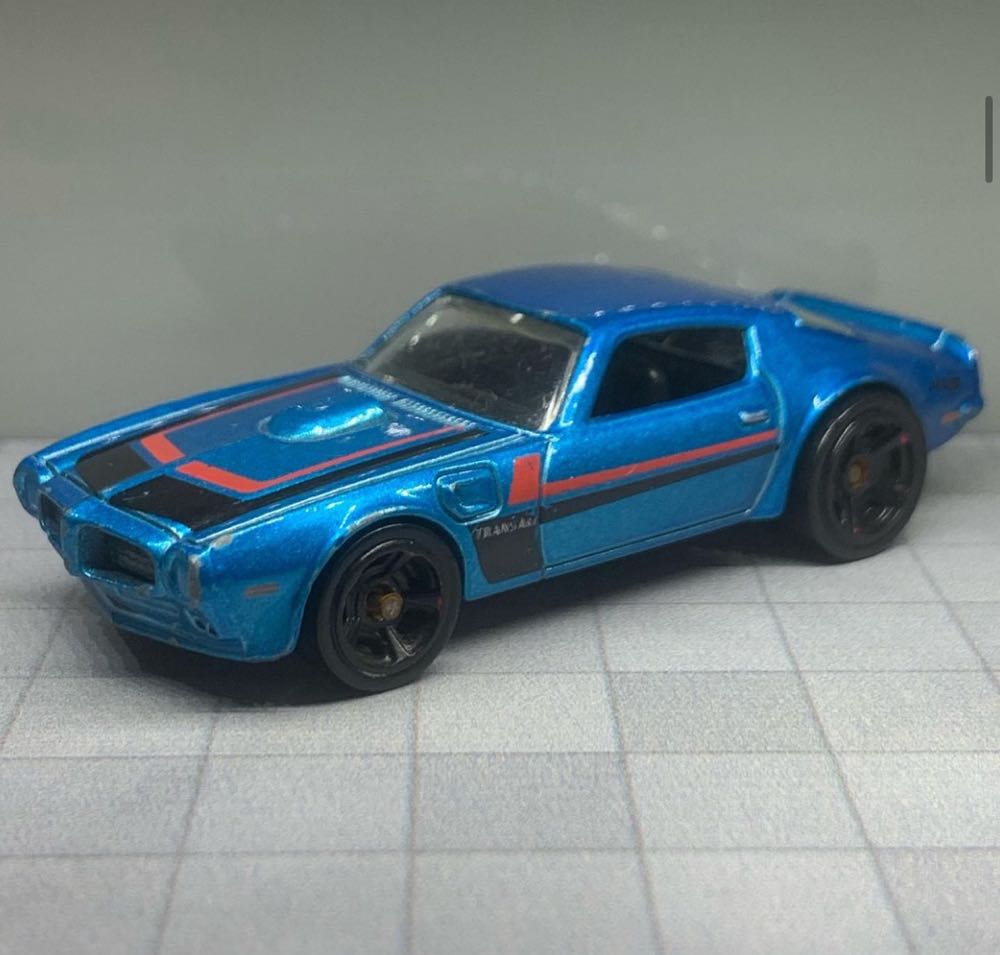 Pontiac Firebird 1973 - Muscle Mania toy car collectible - Main Image 2