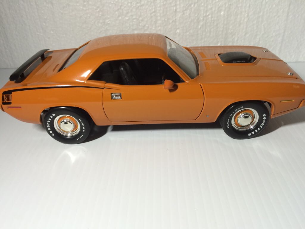 Cuda  toy car collectible - Main Image 1