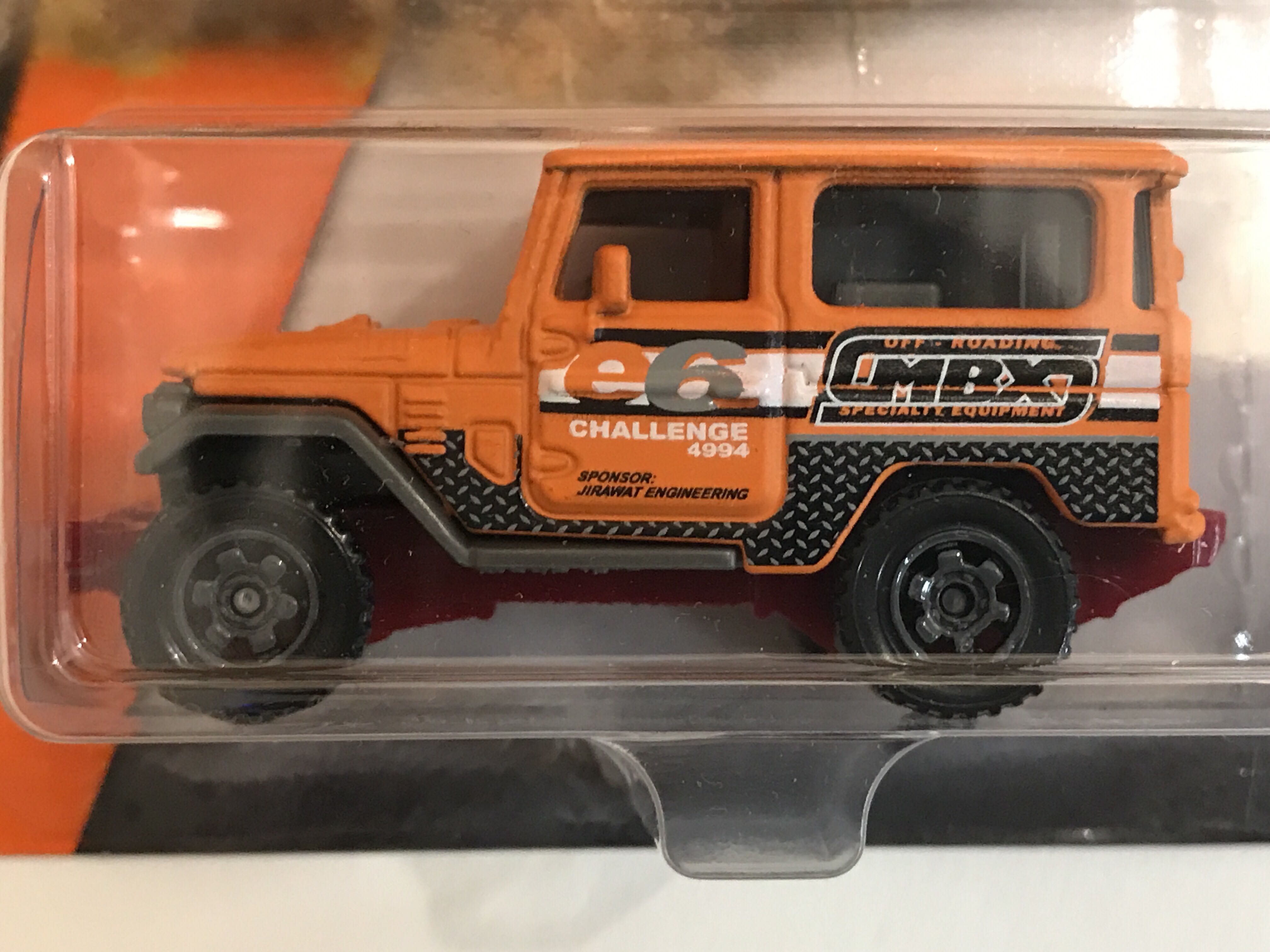 Toyota Land Cruiser - 2015 - MBX Explorers toy car collectible - Main Image 3