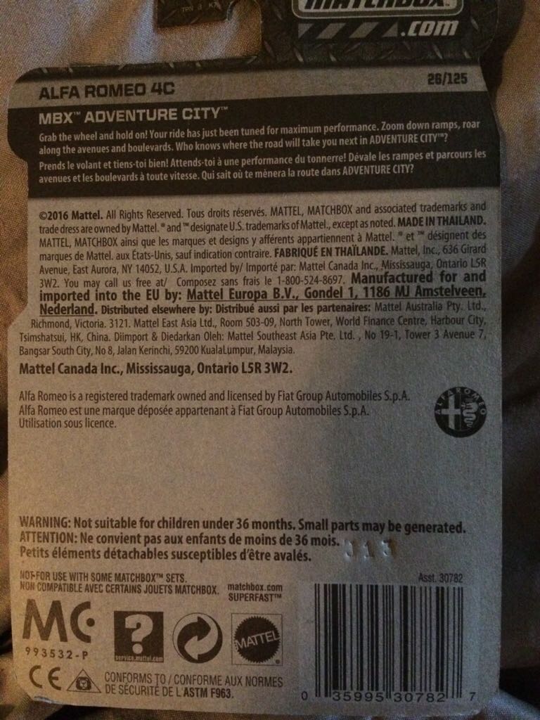 Matchbox Alfa Romeo 4c - 2016 - MBX Adventure City toy car collectible - Main Image 2