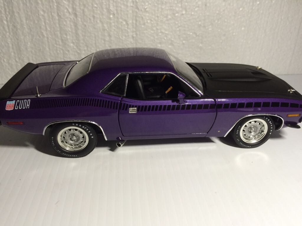 Volkswagen Kombi T2 Amarilla