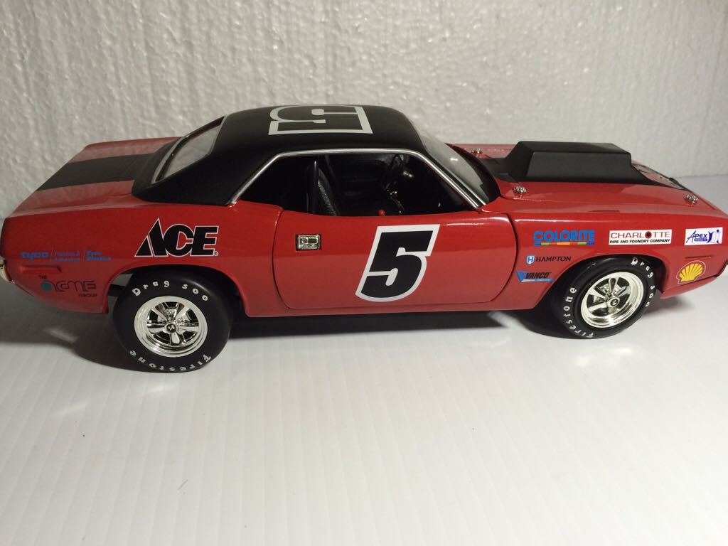 Cuda  toy car collectible - Main Image 1