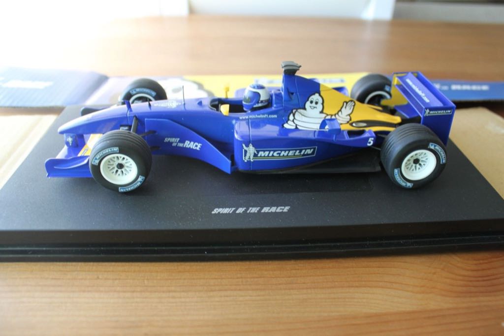 Renault R202, #5, J. Button & J. Trulli, Michelin Test Car