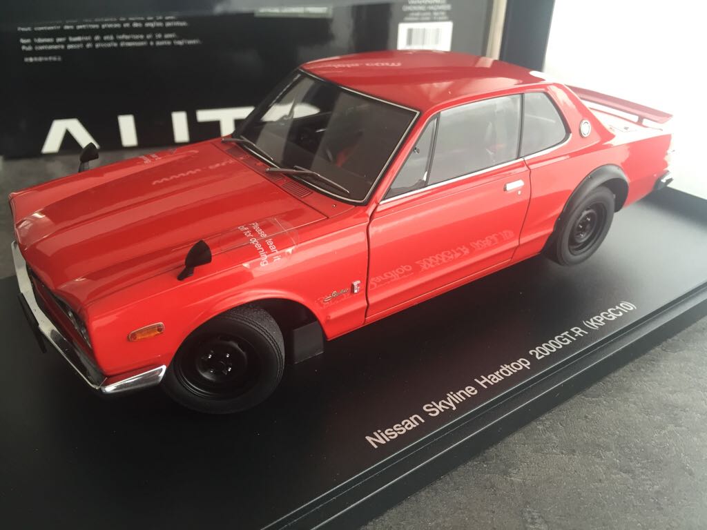 Nissan Skyline Hardtop 2000 GT-R KPGC10 - Millenium toy car collectible - Main Image 1
