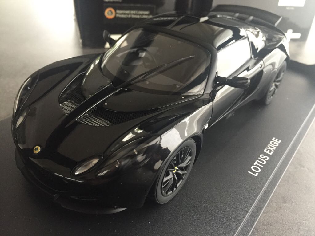 Lotus Exige - Performance toy car collectible - Main Image 1