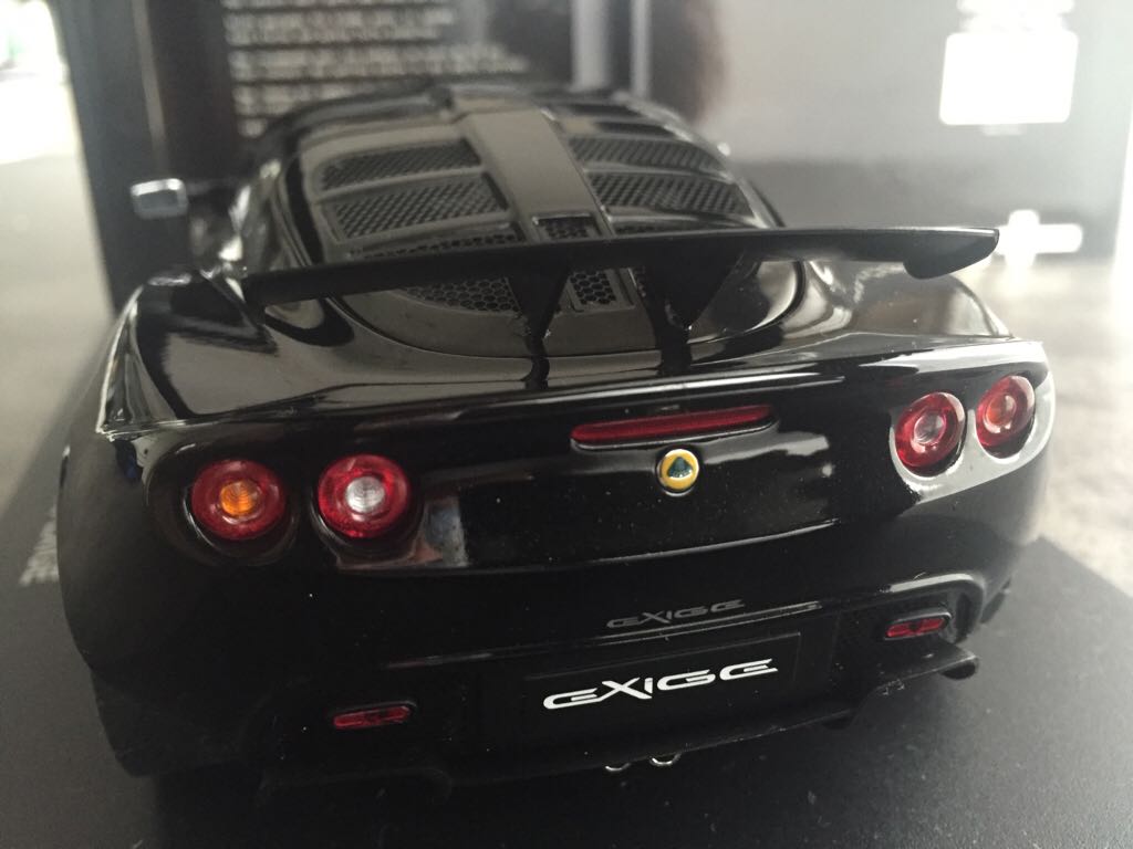 Lotus Exige - Performance toy car collectible - Main Image 2