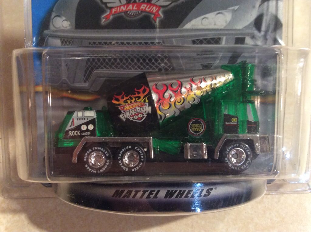 Spin Out 2002 Final Run Series - Final Run toy car collectible - Main Image 2