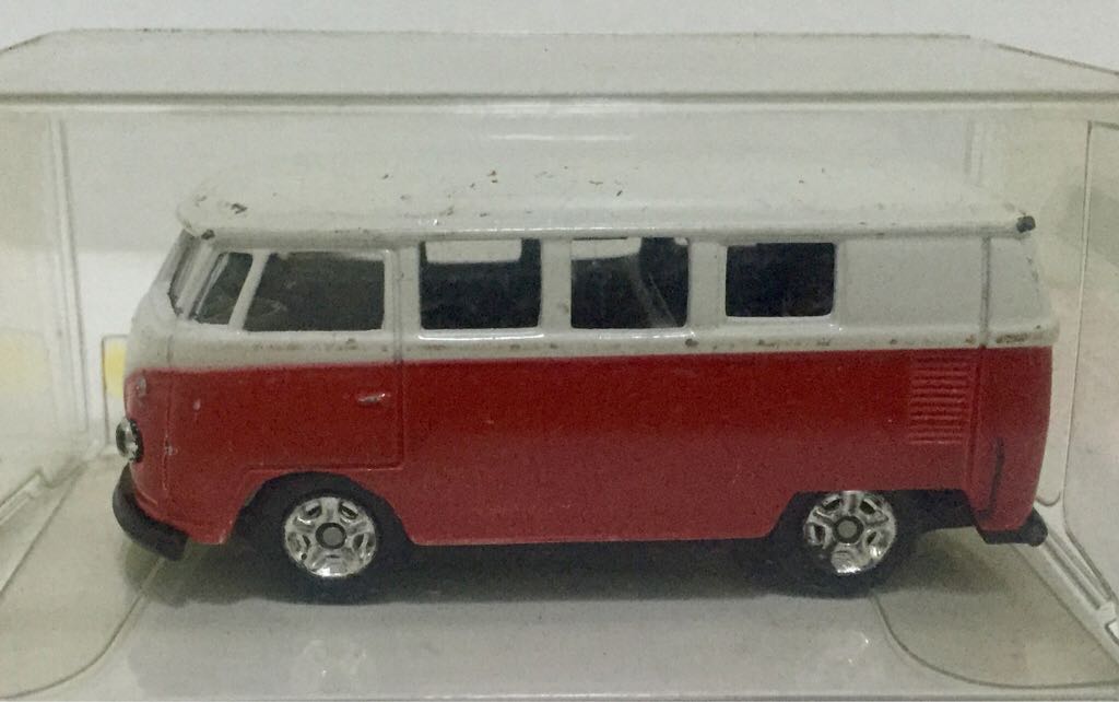 Johnny Lightning Monte Carlo Stock Car