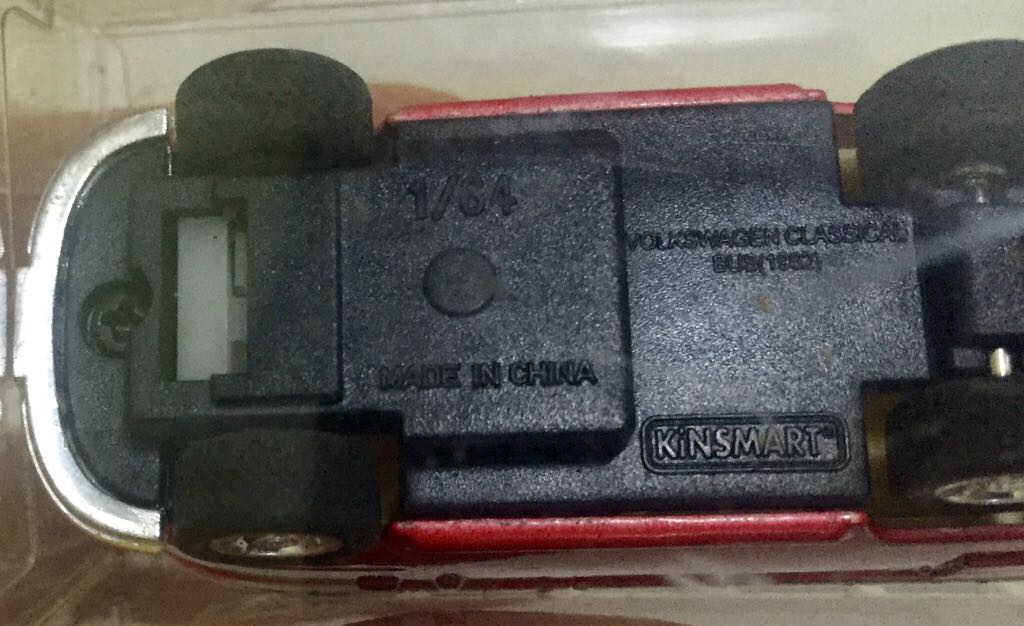 Volkswagen Classical Bus 1962  toy car collectible - Main Image 2