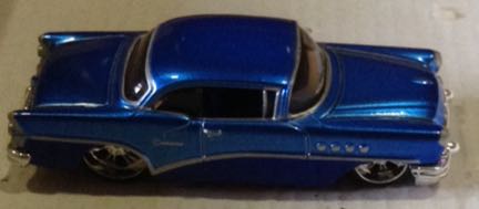 Buick Century Azul Electrico - Maisto toy car collectible - Main Image 2
