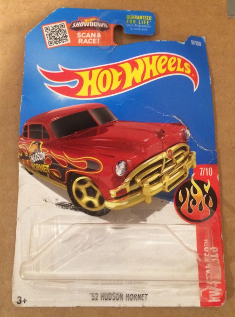 Hudson Hornet ’52 - ’16 HW Flames toy car collectible - Main Image 2