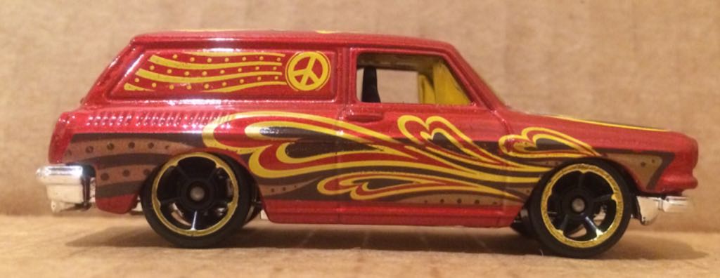 Volkswagen Squareback Custom - 1969 - ’16 HW Art Cars toy car collectible - Main Image 1