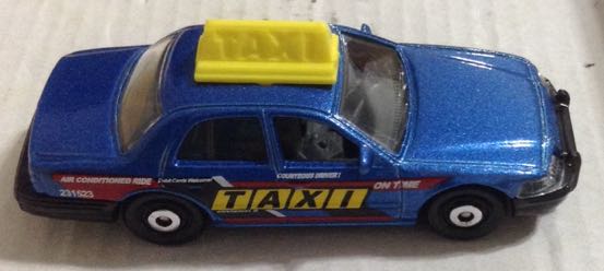 Taxi Ford Crown Victoria Azul - Machtbox toy car collectible - Main Image 2