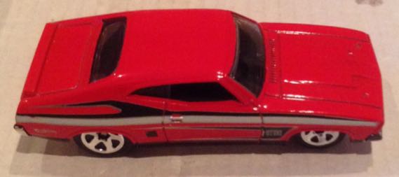 1135 GT 351 Rojo - Hot Wheels toy car collectible - Main Image 2