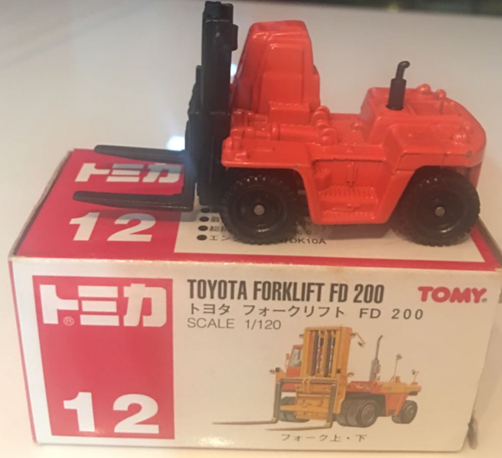 12.0 Tomy Red Toyota Forklift FD 200 CHINA - Tomy toy car collectible - Main Image 2