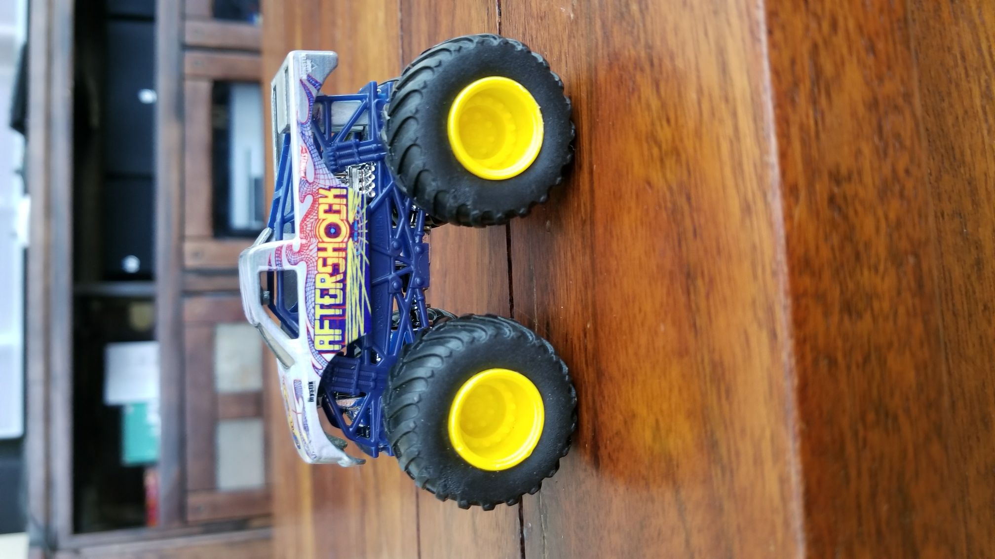 Aftershock - Monster Jam toy car collectible - Main Image 2