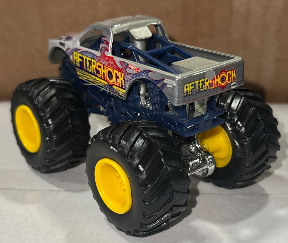 Aftershock - Monster Jam toy car collectible - Main Image 3