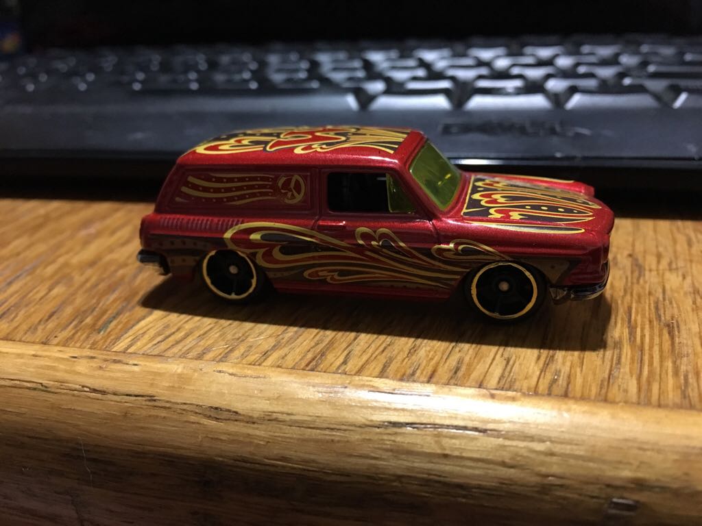 Custom ‘69 Volkswagen SquareBack - HW Art Cars toy car collectible - Main Image 2