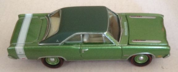 Dodge Dart Verde - Johnny Lightning toy car collectible - Main Image 2