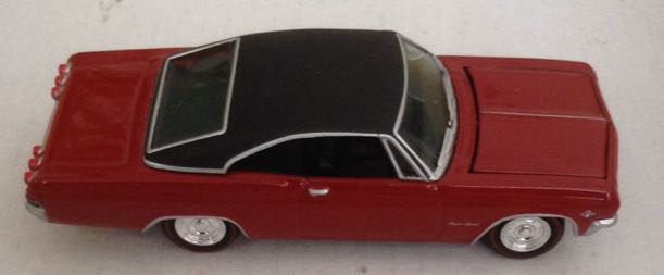 Chevy Impala Rojo Y Negro - Johnny Lightning toy car collectible - Main Image 2