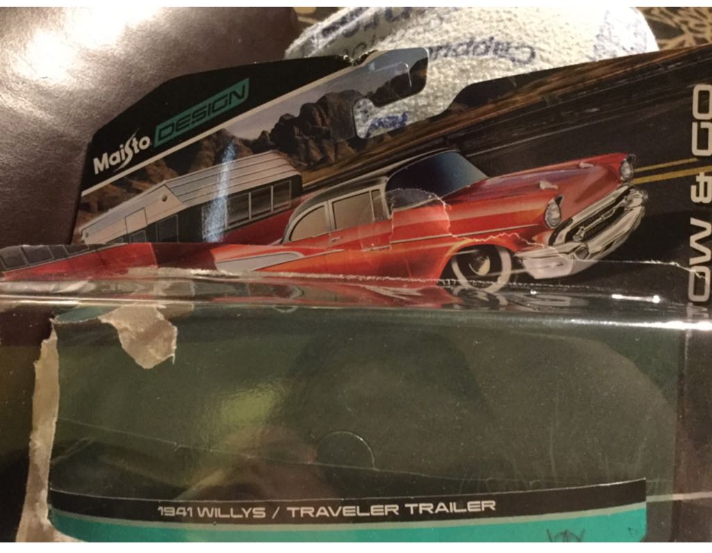 Desert Thunder V16 Pinguinos Madagascar Amarillo