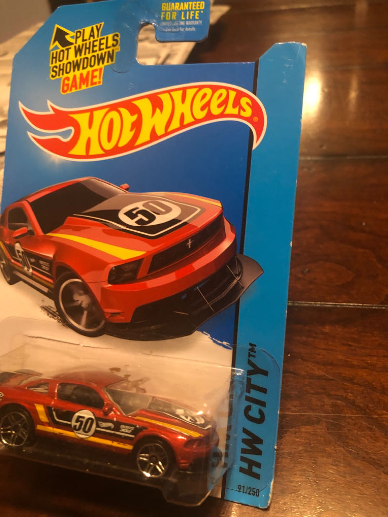 12 Ford Mustang Boss 302 Laguna Seca - 14 HW CITY toy car collectible - Main Image 2