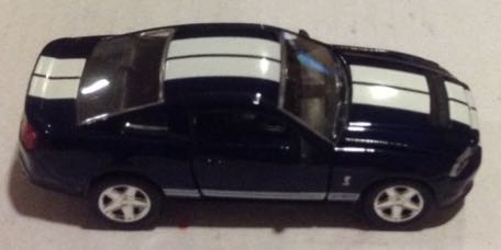 Ford Mustang Shelby GT-500 Negro - Greenlight Collectibles toy car collectible - Main Image 2