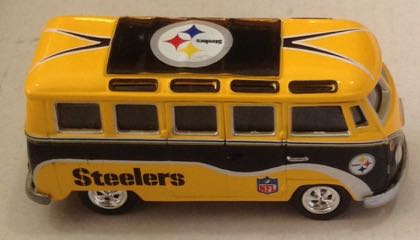 Combi Pittsburgh Steelers NFL Amarilla Y Negra - Johnny Lightning toy car collectible - Main Image 2