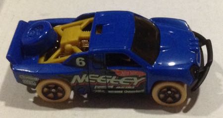 Off Track Azul - Hot Wheels toy car collectible - Main Image 2