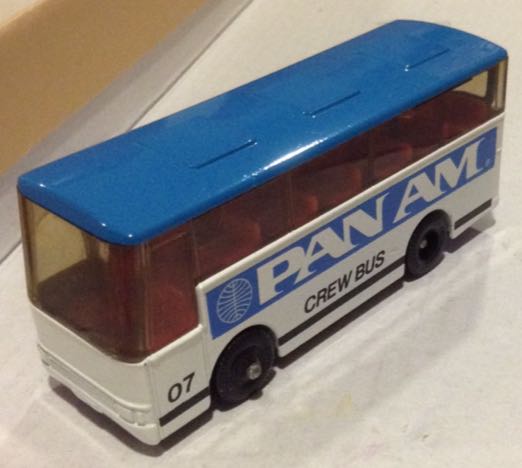Panam Crew Bus Blanco - Lledo Marathons toy car collectible - Main Image 2