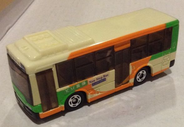 Mitsubishi Fuso Aero Star Amarillo y Naranja - Tomica toy car collectible - Main Image 2