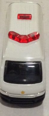 Ambulancia Toyota Hiace Blanco - Tomica toy car collectible - Main Image 1