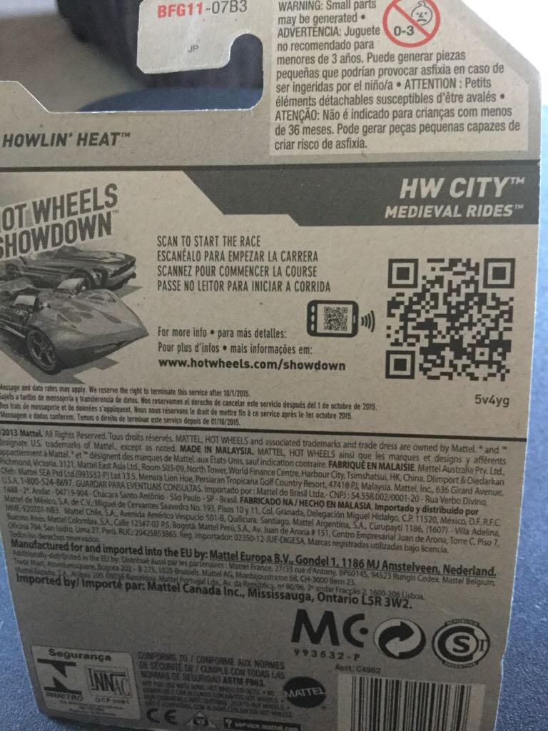 Howlin’ Heat - 2014 HW City - Medieval Riders toy car collectible - Main Image 2