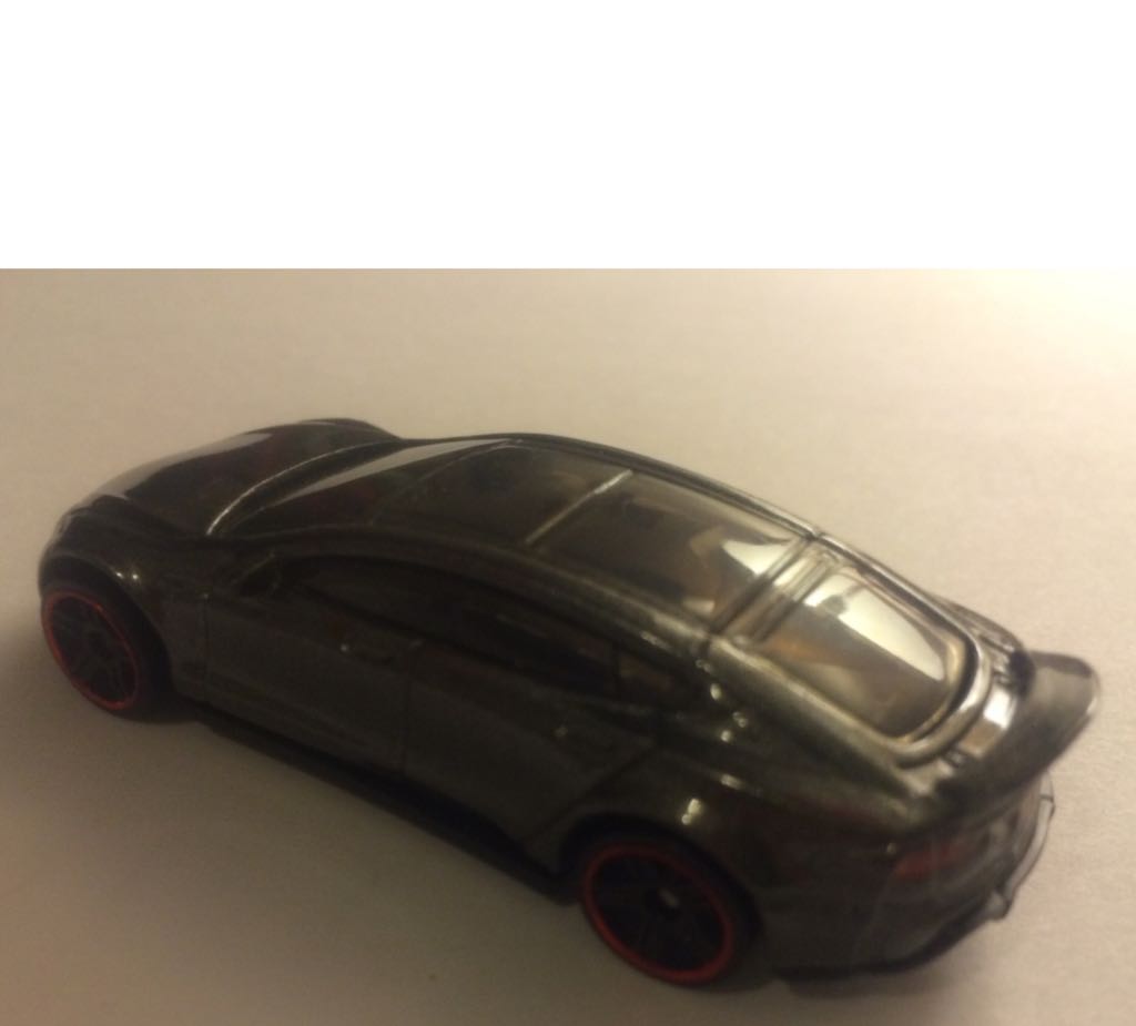 Tesla Model S  toy car collectible - Main Image 2