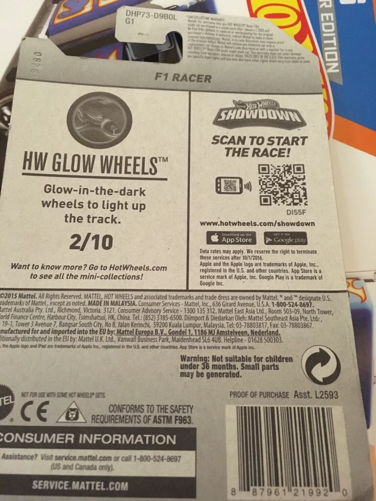 F1 Racer - 2016 HW Glow Wheels toy car collectible - Main Image 2