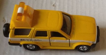 Toyota Hilux Surf Amarillo - Tomica toy car collectible - Main Image 2