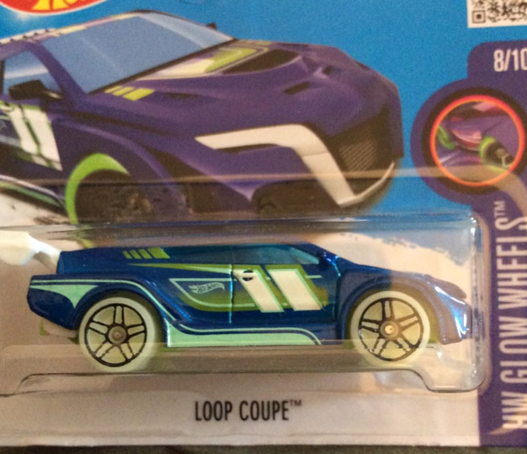 Loop Coupe - HW: Glow Wheels toy car collectible - Main Image 1