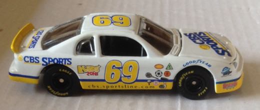 Impala Nascar CBS Sports Blanco - Johnny Lightning toy car collectible - Main Image 2