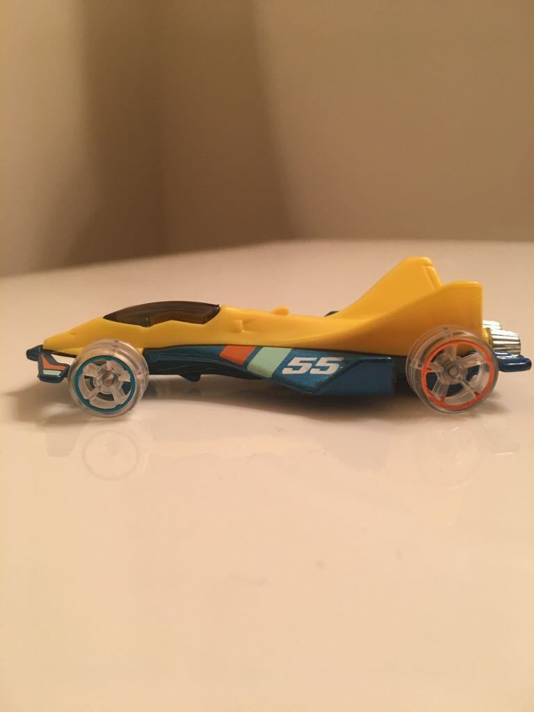 Cloud Cutter - 2016 Sky Show toy car collectible - Main Image 2