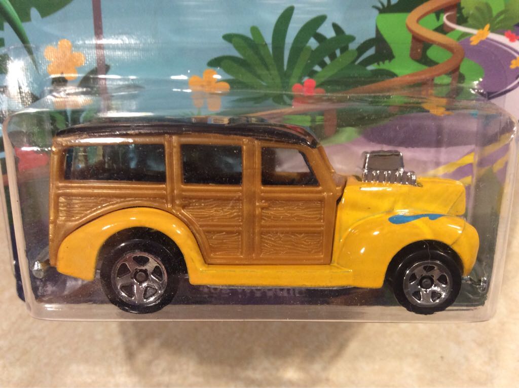 40s Woodie Road Trippin - HW Road Trippin’ toy car collectible - Main Image 2