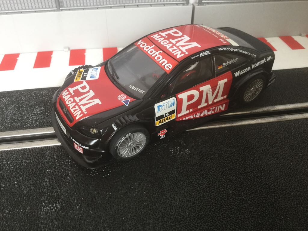 Opel Astra V8 Coupe Scalextric N14 PM Magazine - DTM 2000’s toy car collectible - Main Image 2