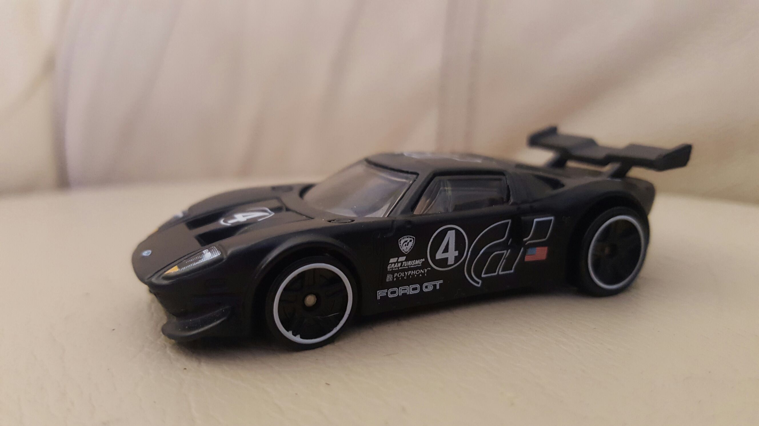 Ford GT LM Spec II Test Car - Gran Turismo - 2016 HW Gran Turismo toy car collectible - Main Image 1